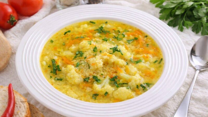 kureci-polevka-se-zeleninou